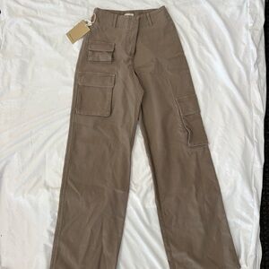 Aritzia Taupe Cargo Pants